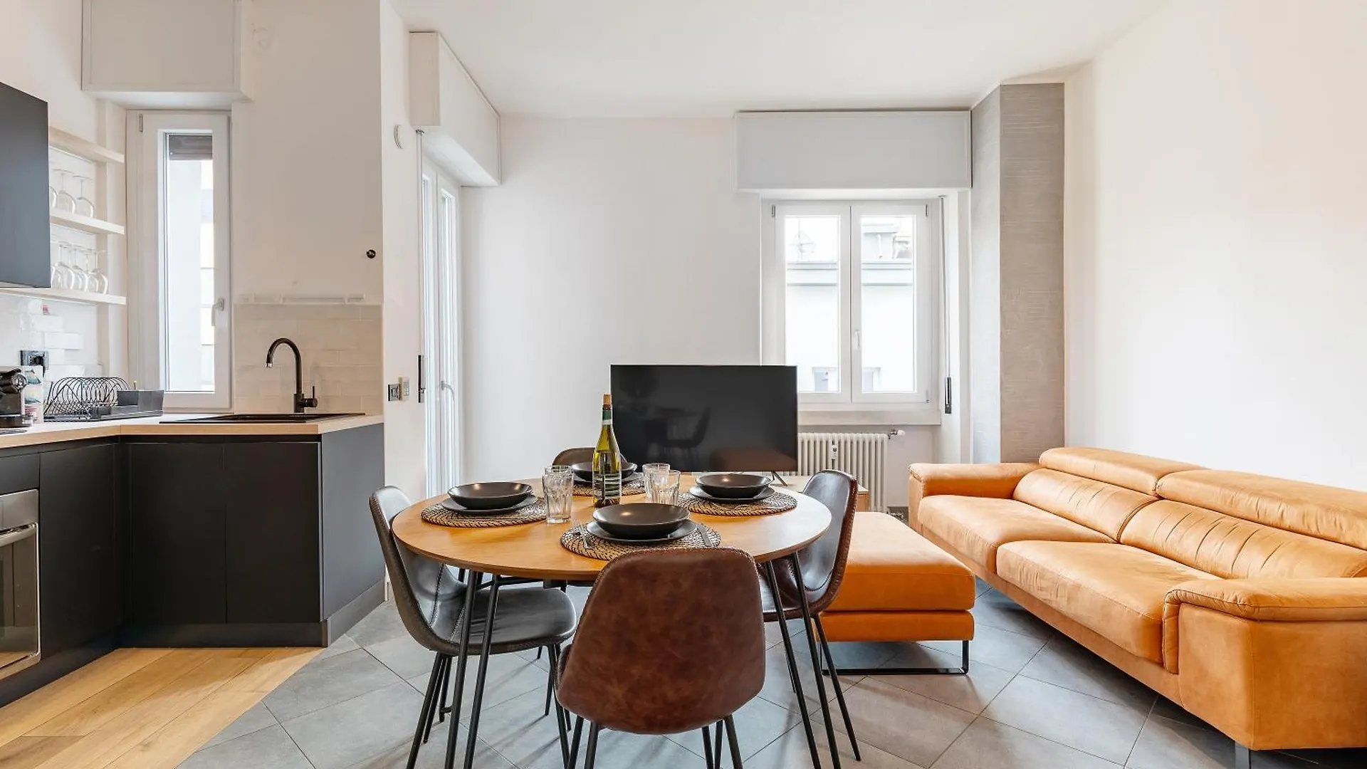 Citylife View And 10 Minutes By Walk Modern Apartment Milaan